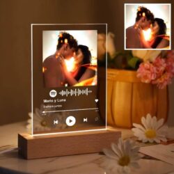 Placa de Spotify luminosa personalizada con foto y código de canción escaneable de Transparent Gift